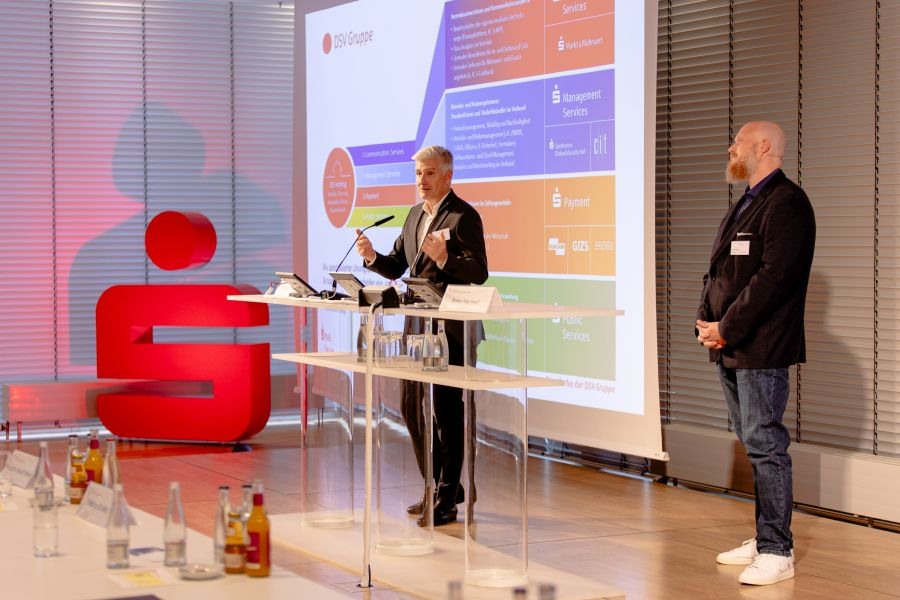 Geborene Partnerschaft von Sparkassen und Kommunen